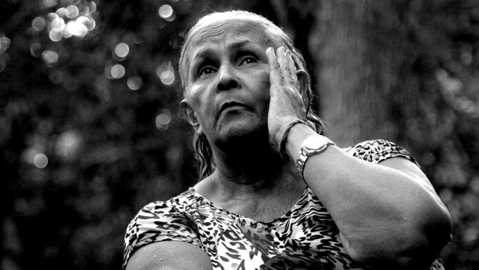 Edna Eryk Rocha Crítica Documentário Imagem