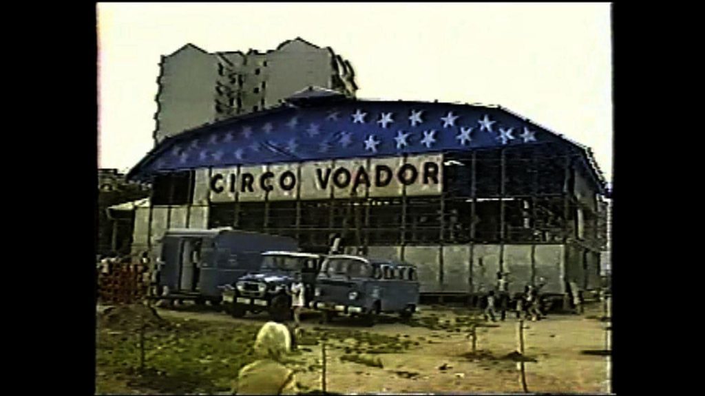 Circo Voador - A Nave Documentário Filme Crítica Imagem