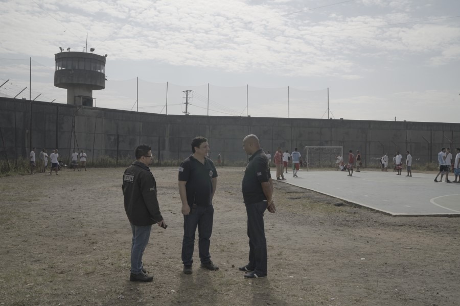 Encarcerados Documentário Crítica Filme Imagem
